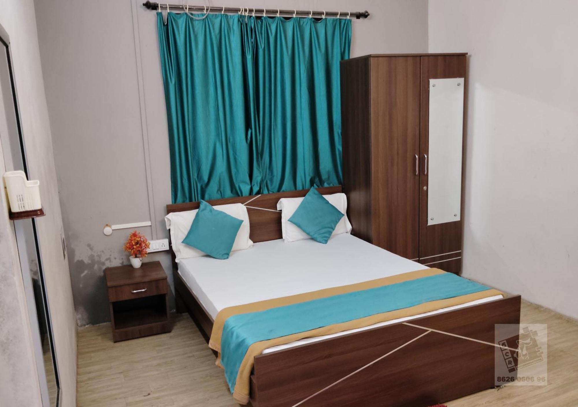 6 Cr Hotel Natraj Railway Station Aurangabad  Bagian luar foto